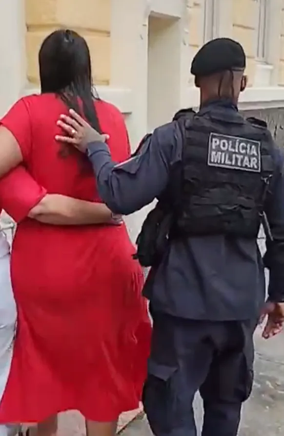 No dia do aniversário, mulher esfaqueia o companheiro em Niterói