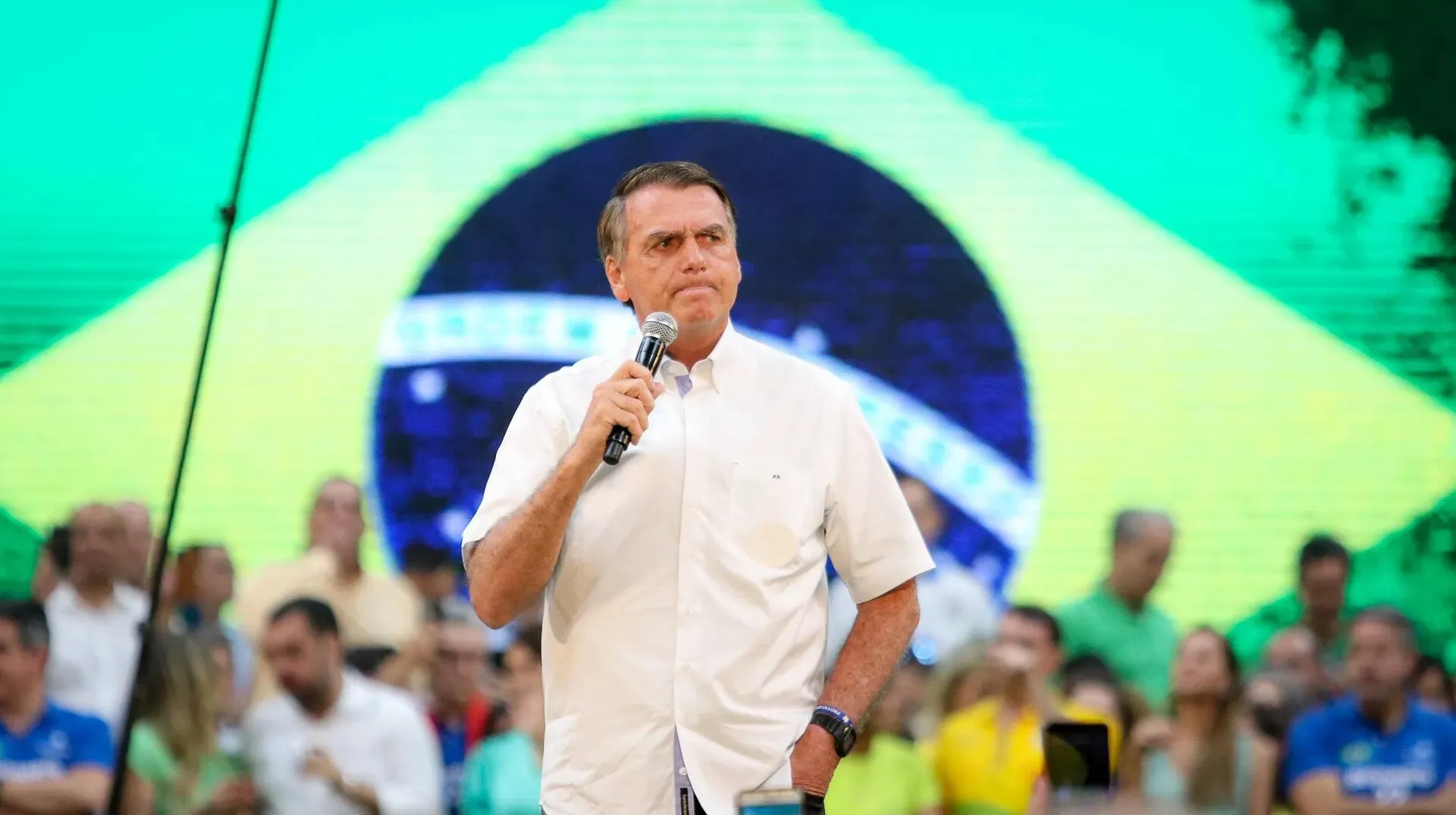 A manifestação tem como objetivo a defesa da democracia, segundo Bolsonaro