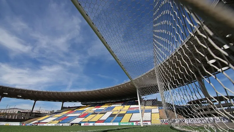 Estádio Kléber Andrade, no Espírito Santo, pode ser o palco do clássico