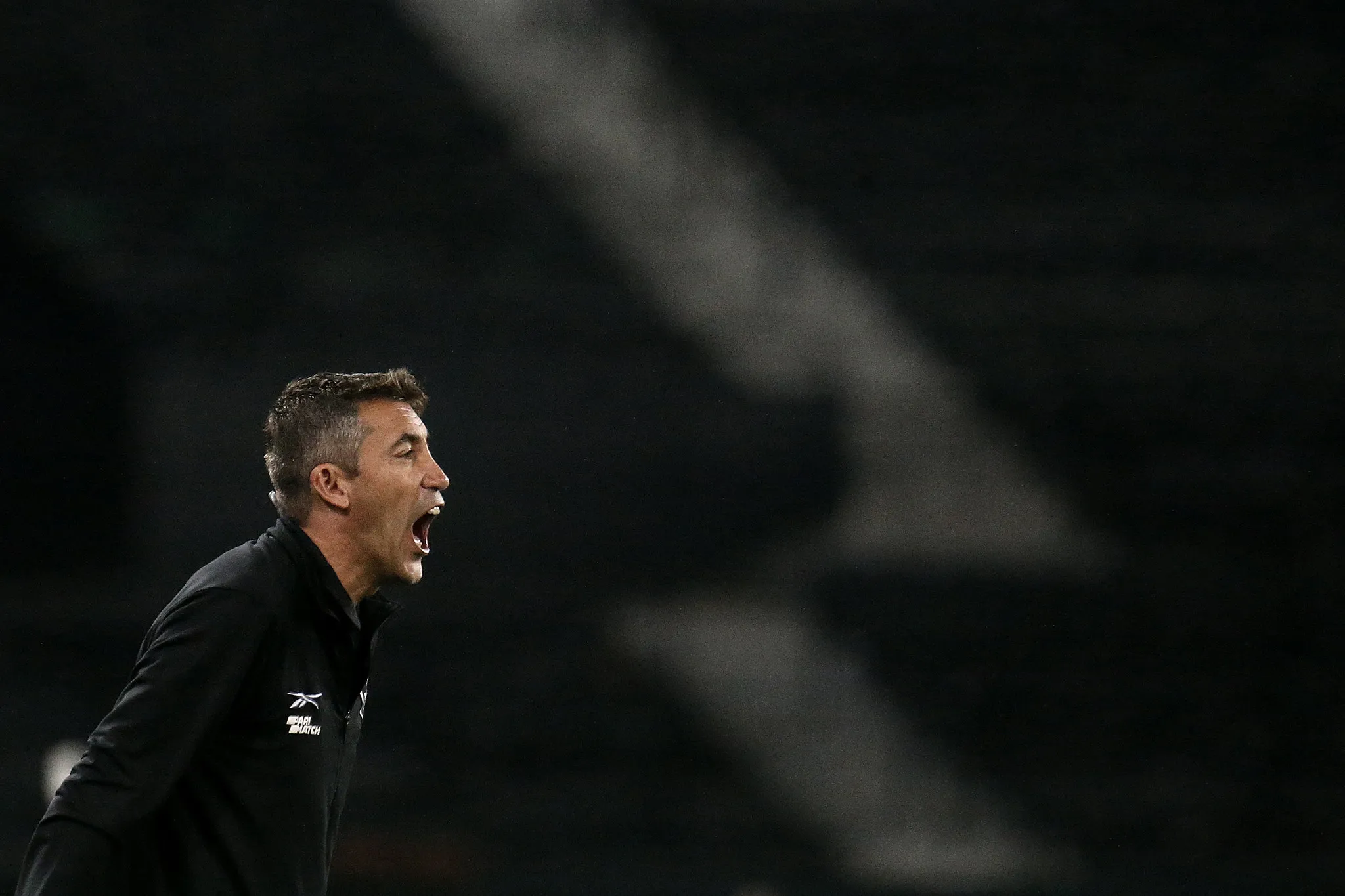 Treinador foi muito criticado pela torcida na partida contra o Goiás