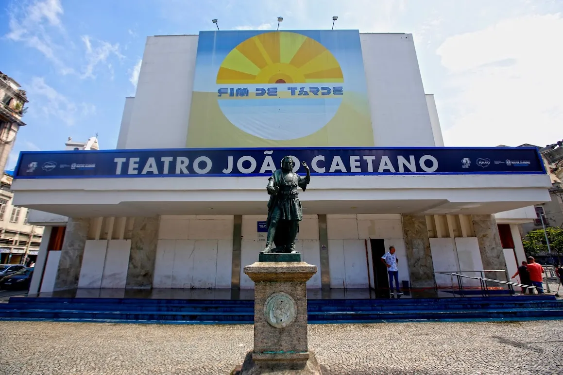 Sacada do teatro João Caetano