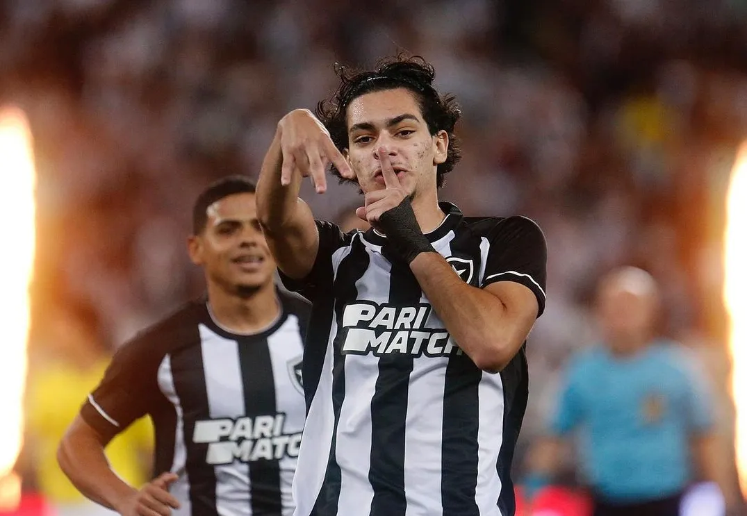 Matheus Nascimento é considerado uma das maiores joias do Botafogo