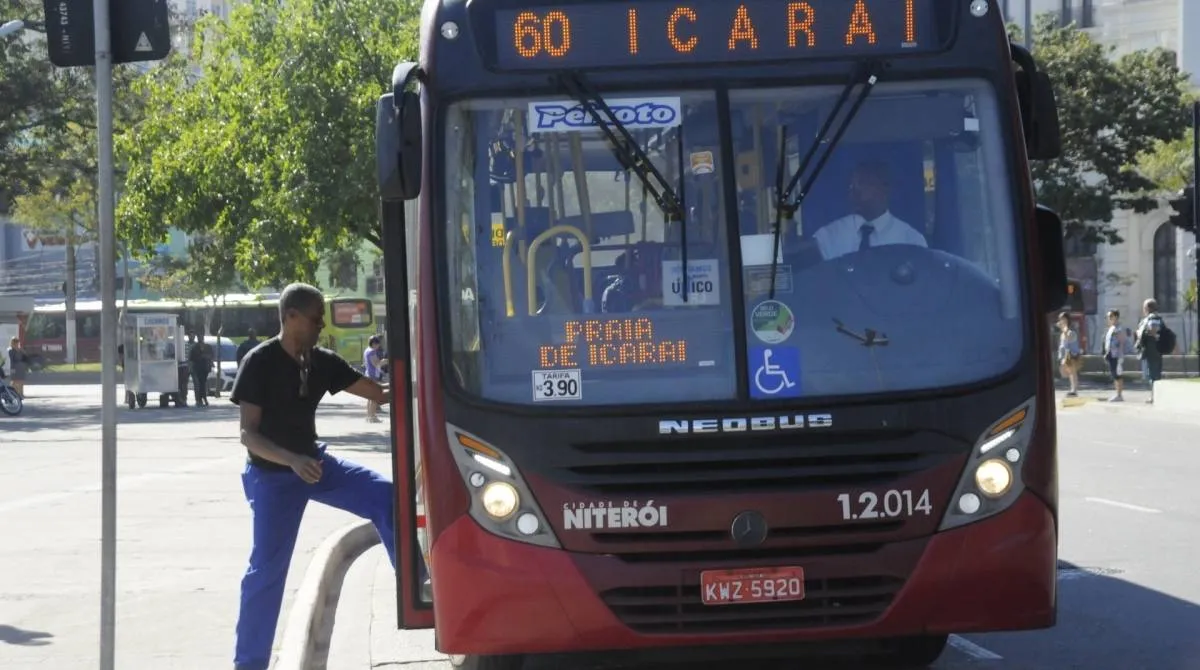 Os ônibus da Empresa Ingá terão uma área específica para estacionamento