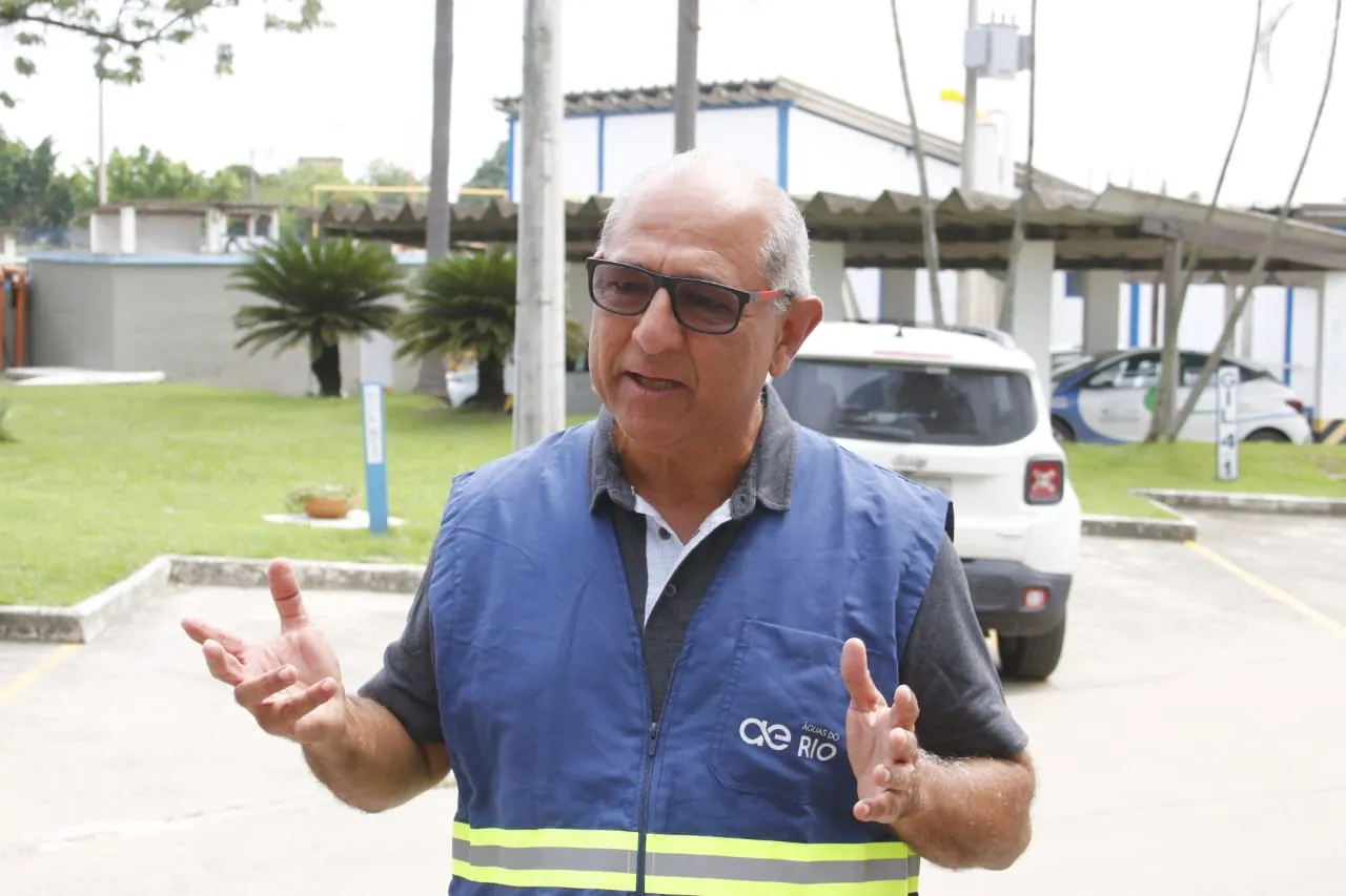 Diretor institucional da concessionária Águas do Rio, Sinval de Andrade