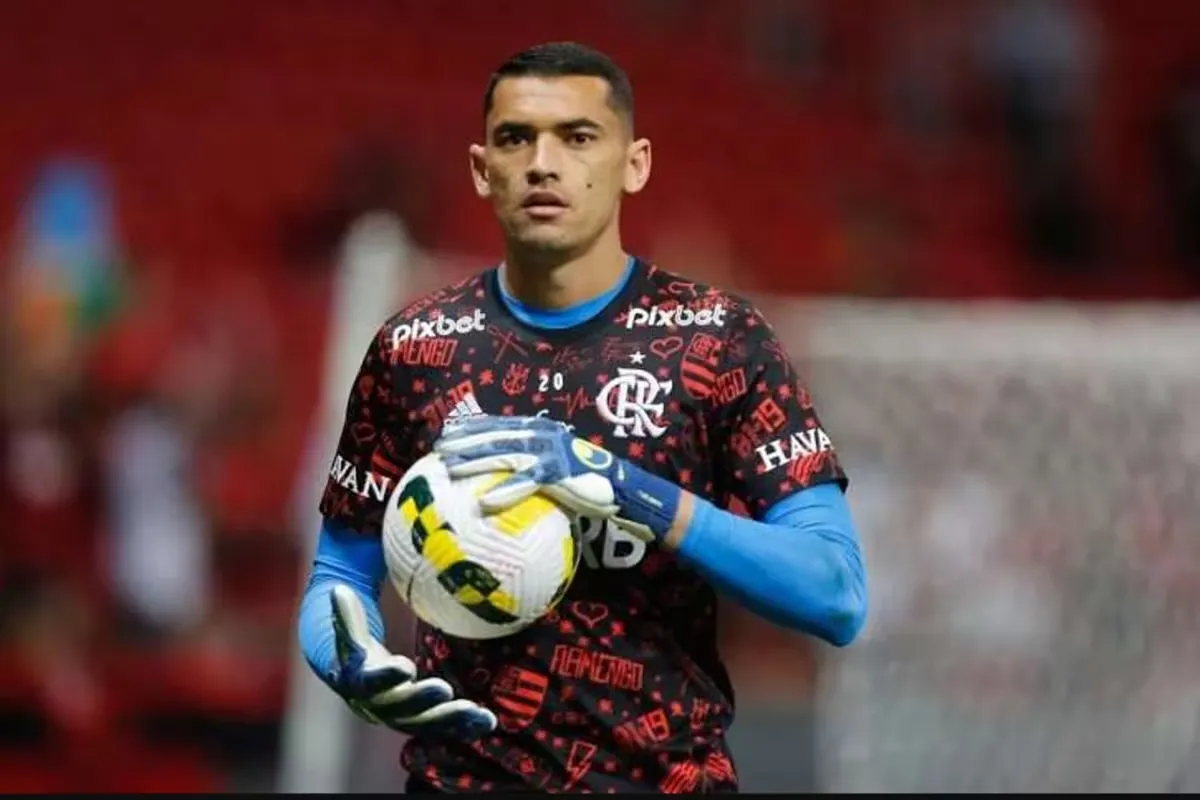 Santos chegou ao Flamengo em 2022, vindo do Athletico