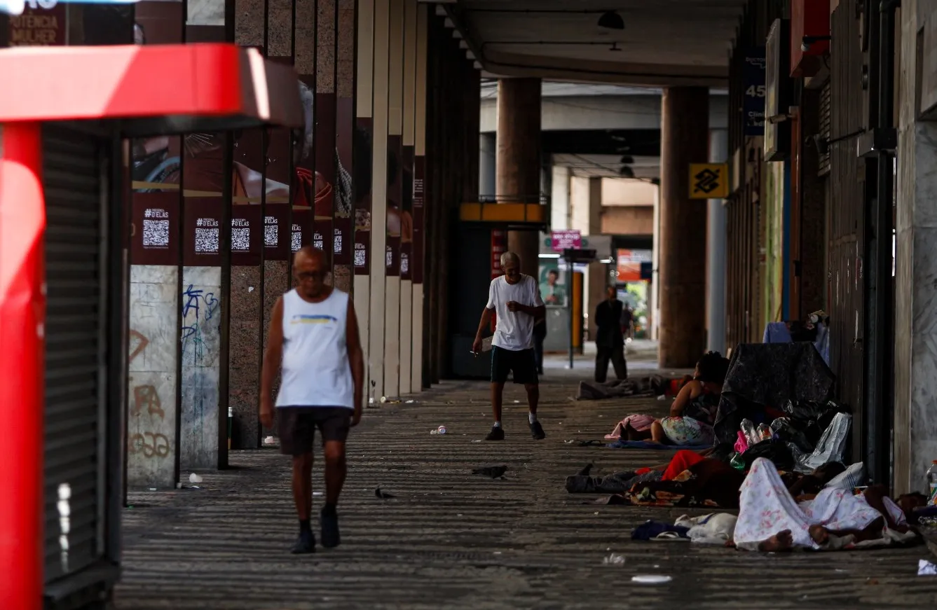 Pessoas em situação de vulnerabillidade social em NIterói: ajuda