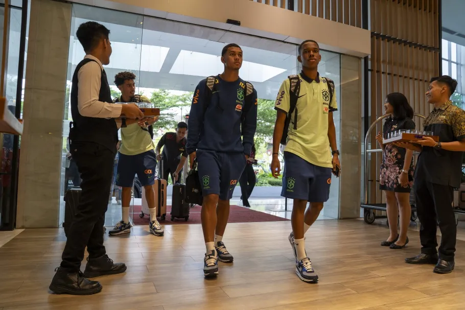 Seleção Brasileira Sub-17 chega em Surakarta para disputa das oitavas de final da Copa do Mundo