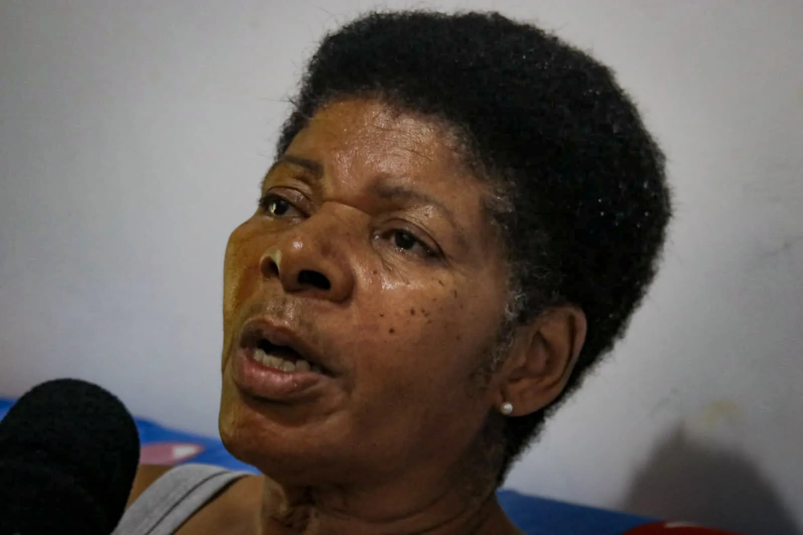 Ledina da Conceição, de 71 anos, mãe de Marcele; ela conta que recebia ameaças do suspeito