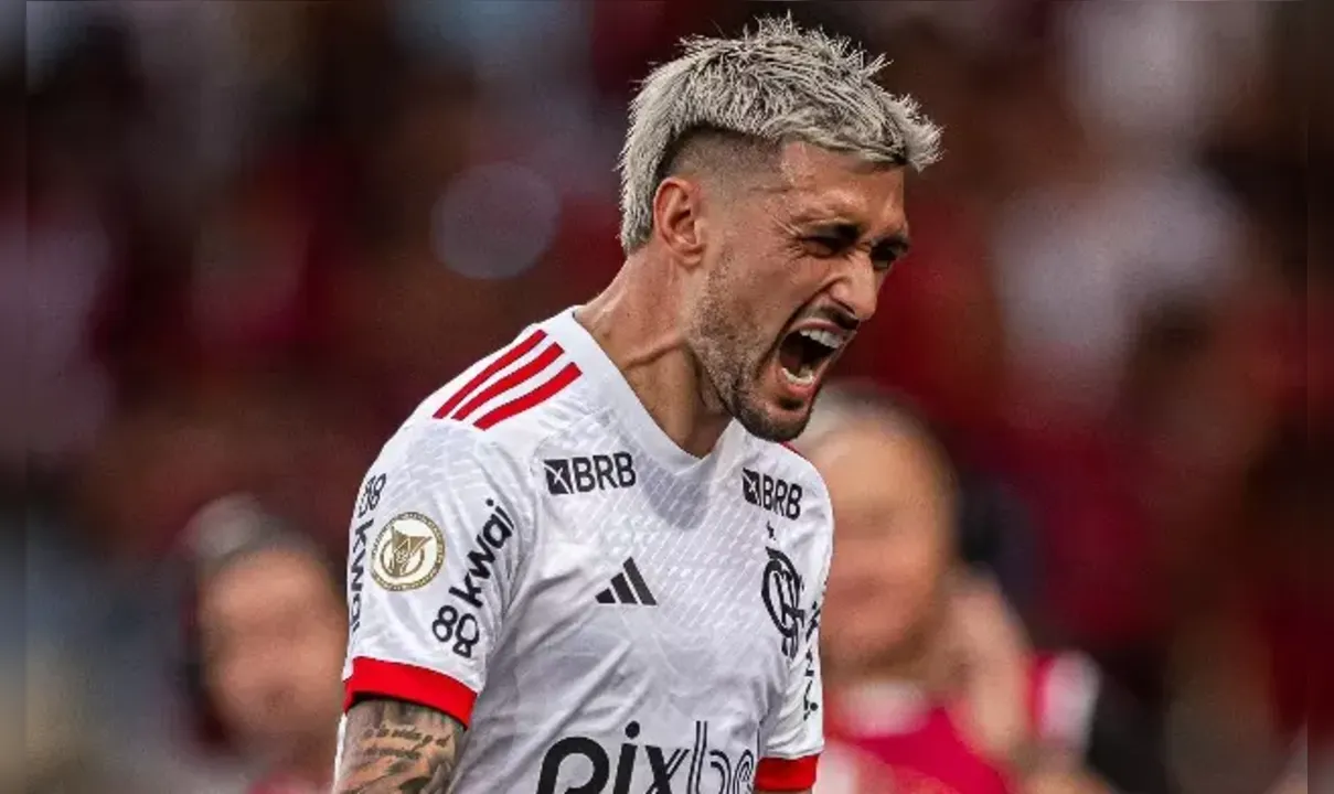 O craque aumentou seu retrospecto positivo na competição no último domingo, quando o Flamengo aplicou uma goleada marcante sobre Vasco, por 6 a 1.