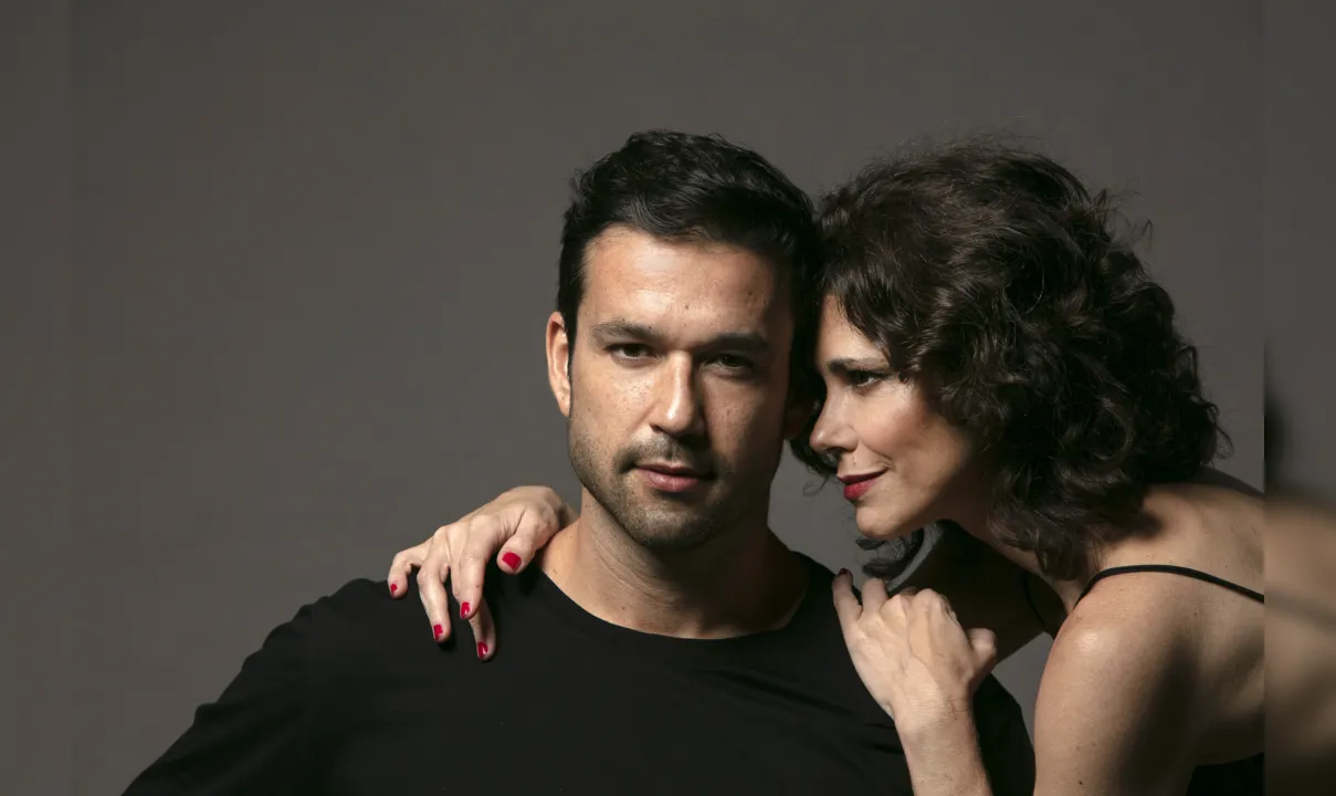 Sérgio Marone e Juliana Martins interpretam dois desiludidos pela vida