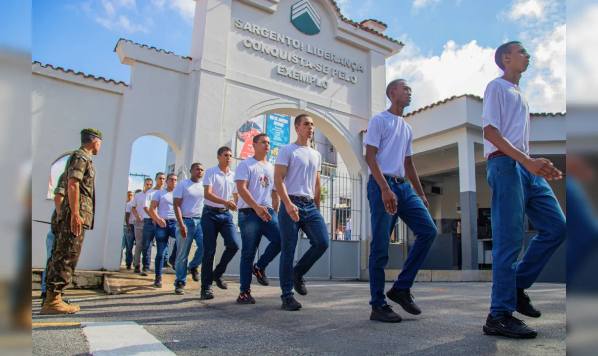 São 1.100 vagas em diversas áreas