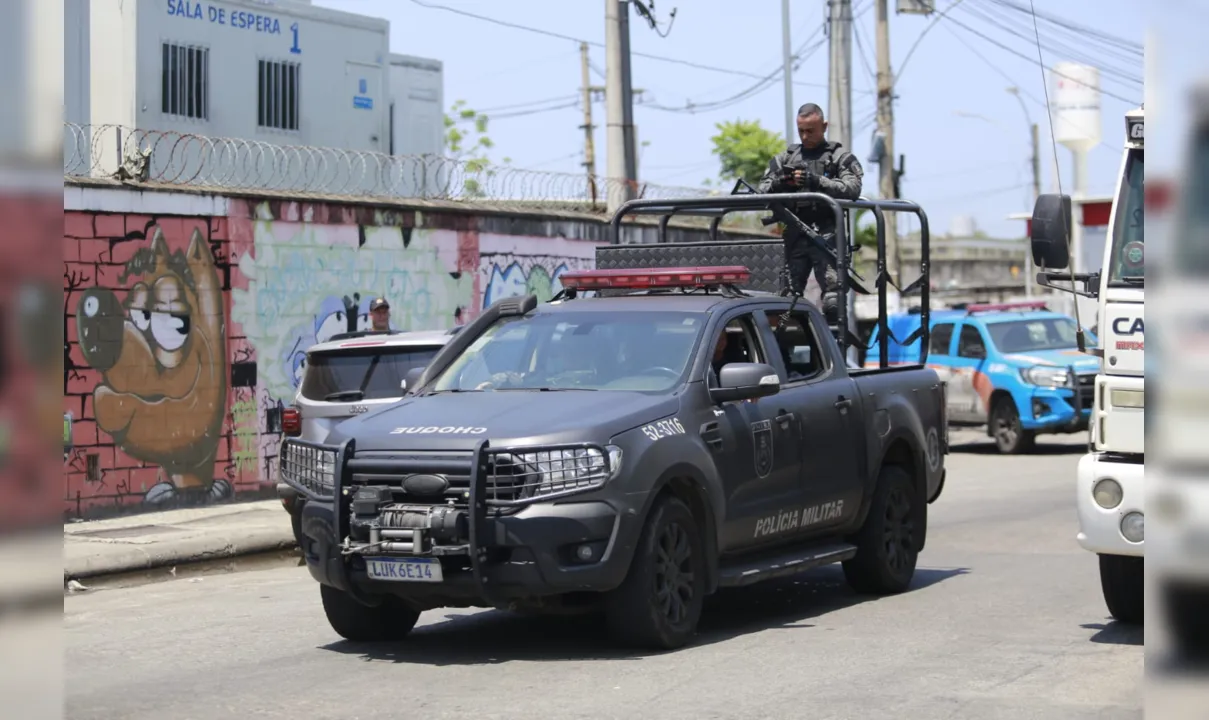 Viatura da PM durante patrulhamento nas proximidades da Vila do João