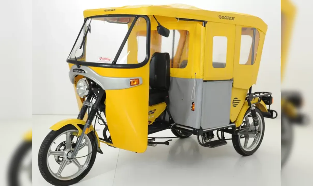 Triciclo é muito comum para transporte de pessoas em países da Ásia
