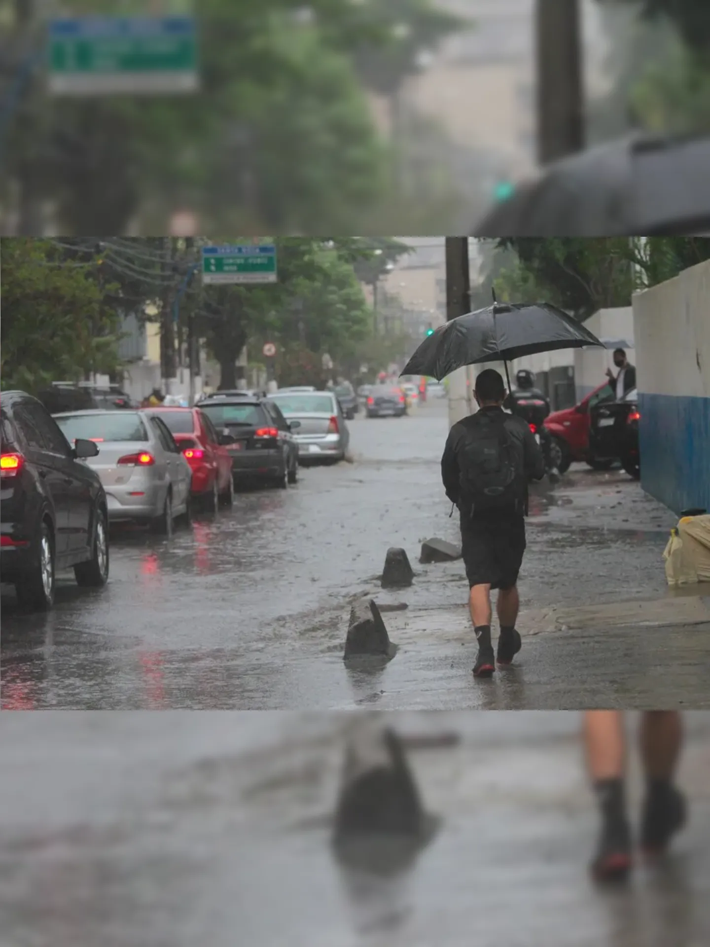 Chuva está se deslocando para a Região Metropolitana e há previsão de chuva moderada nas próximas horas