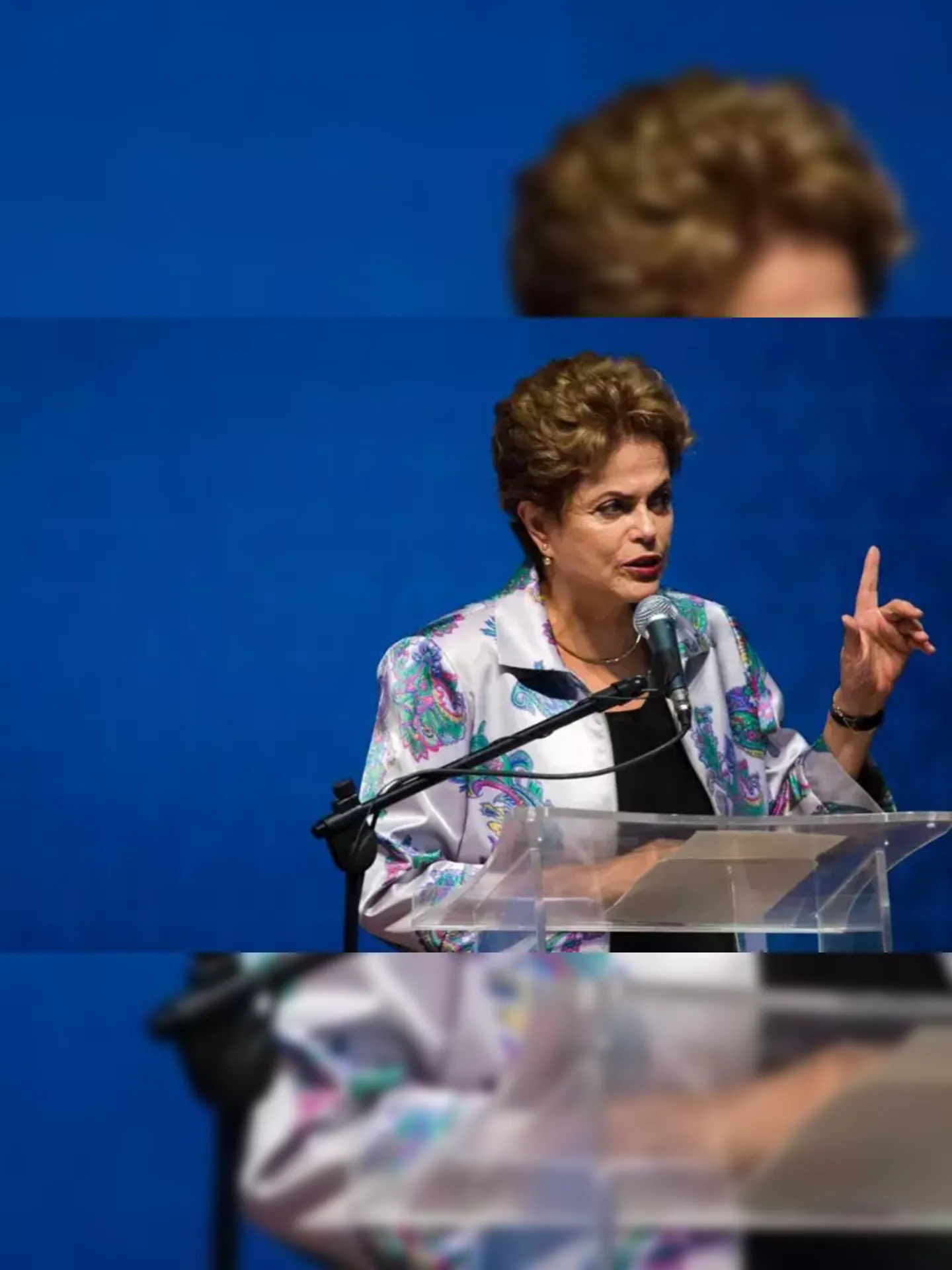 Dilma rebateu ao ser questionada sobre estar na primeira classe de avião