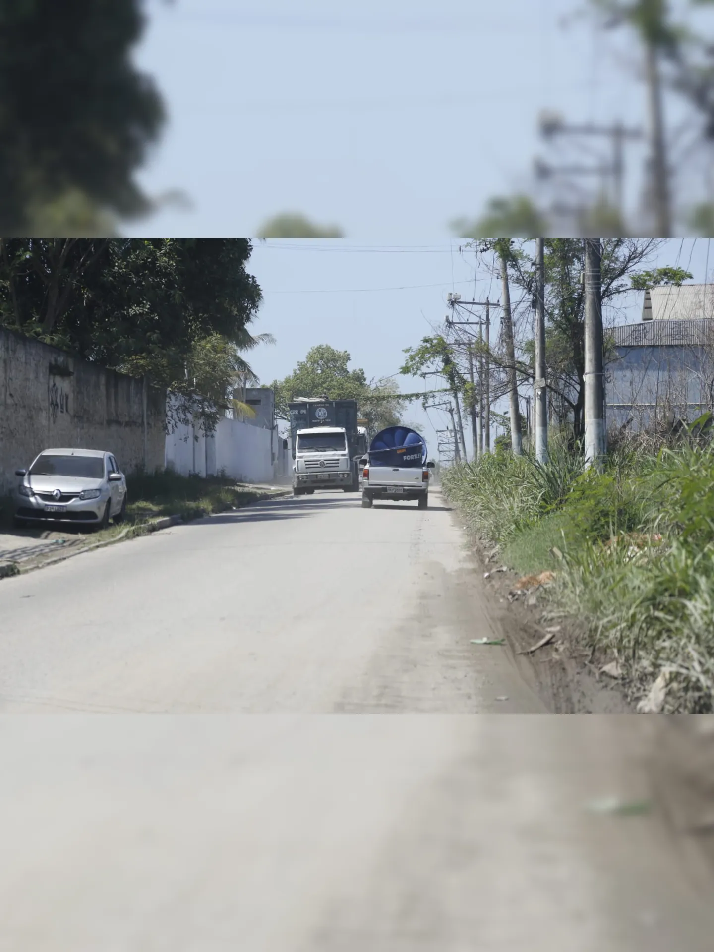Após os assaltos, criminosos fugiram por ruas do bairro de Santa Luzia