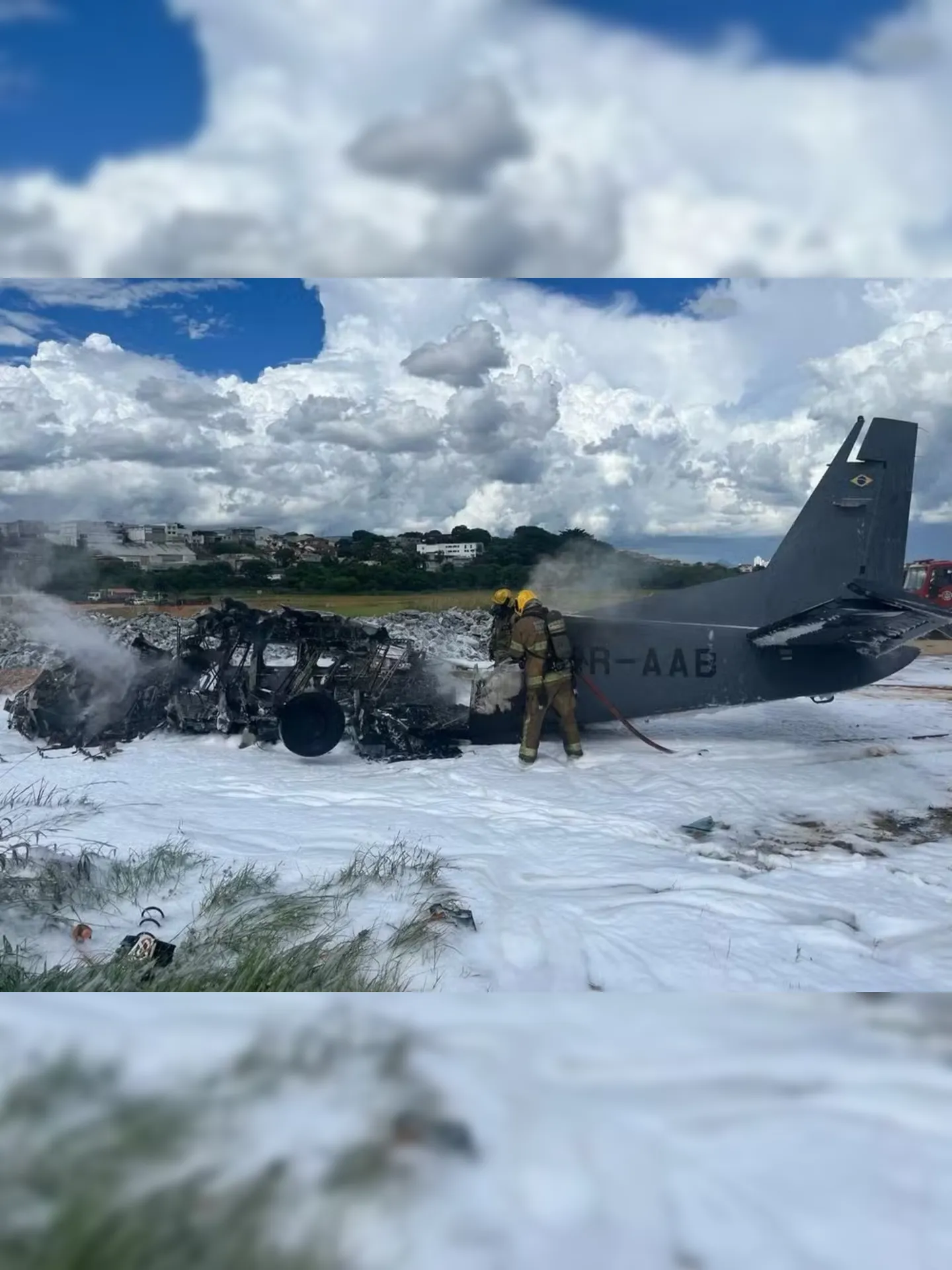 Avião caiu no Aeroporto da Pampulha, em Belo Horizonte