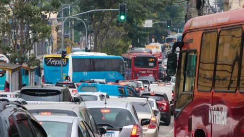 Na Alameda São Boaventura também tem lentidão