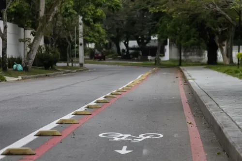 Prefeitura diz que está investindo em ciclovia no bairro