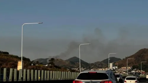 A fumaça dava para ser vista da Ponte Rio-Niterói