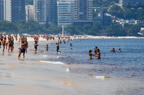 Praia de Icaraí apta para banho neste fim de semana