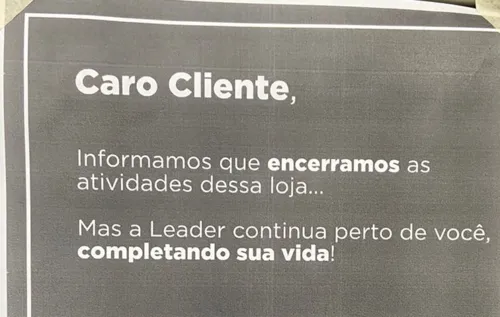 O comunicado foi colocado na porta do estabelecimento