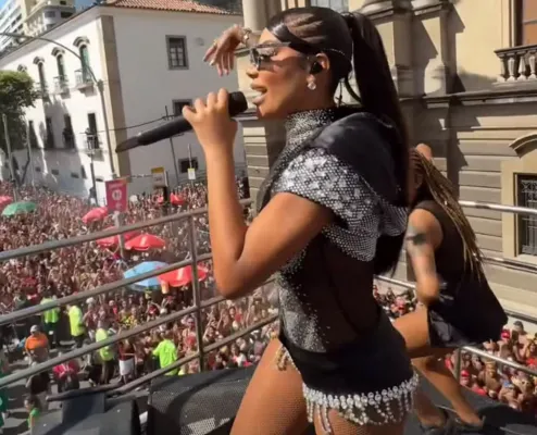 Megabloco de Ludmilla emcerra mais cedo devido ao calor no Rio