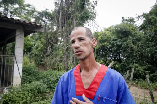 Elto Rodrigues de Oliveira, de 40 anos, também teve que descartar alimentos