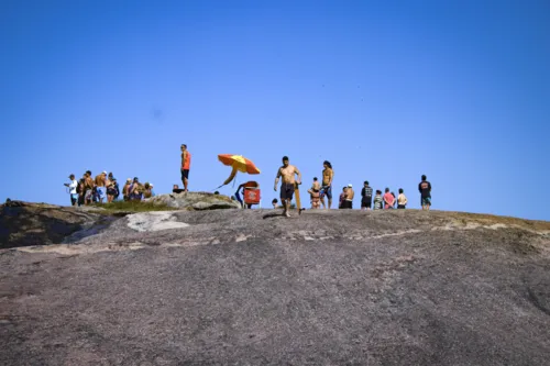 Não é recomendado ficar em áreas de pedra por risco de acidentes