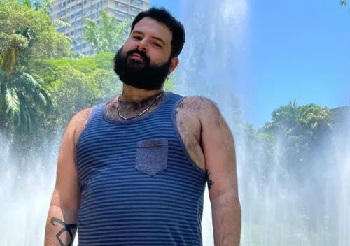 Bernardo estava em frente a um supermercado quando foi atingido