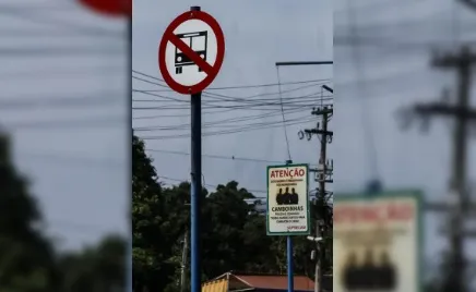 Atualmente, ônibus são proibidos de circular dentro do bairro |