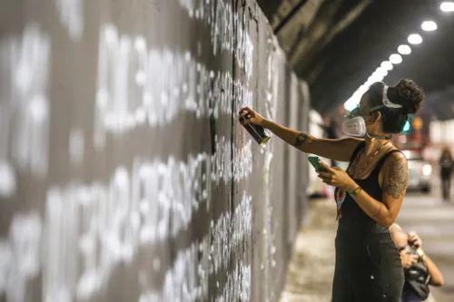 750 metros de extensão do lado esquerdo da via se tornarão um símbolo da arte urbana niteroiense