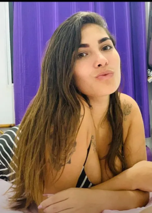 Júlia Silva, de 24 anos, morreu na hora