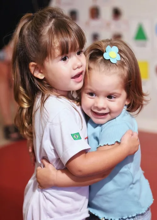 Maria Alice à esquerda e Maria Flor