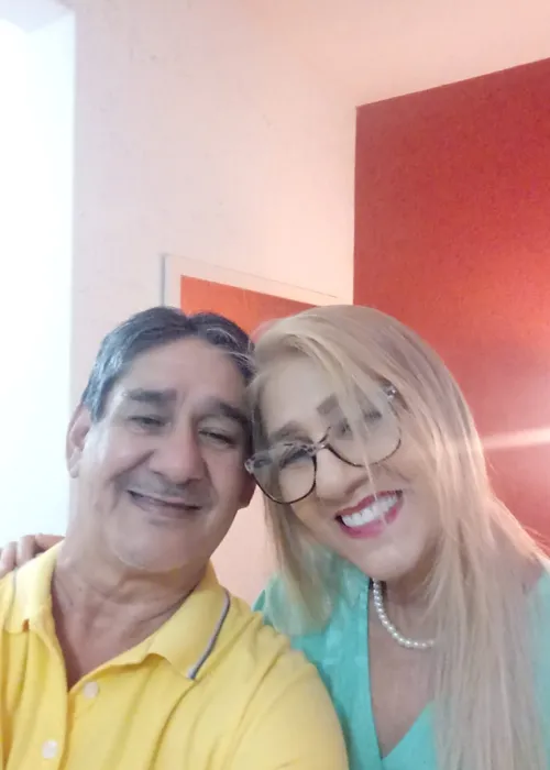 Vera morava com o marido