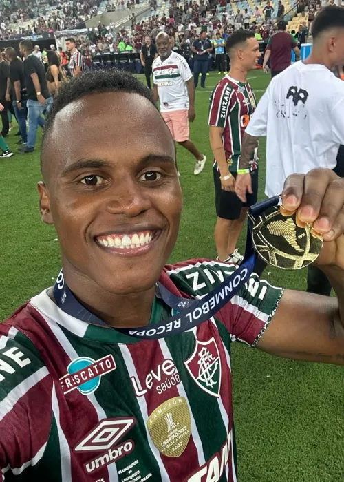 Arias admitiu que o título foi especial para o Fluminense