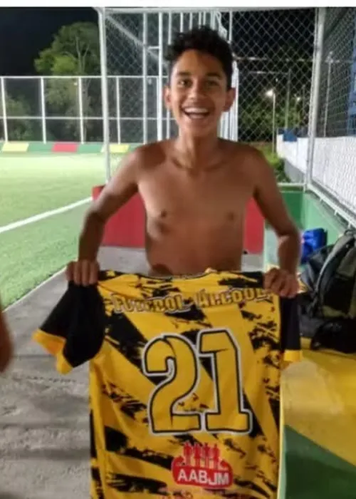 O adolescente praticava futebol no Jardim Mimas