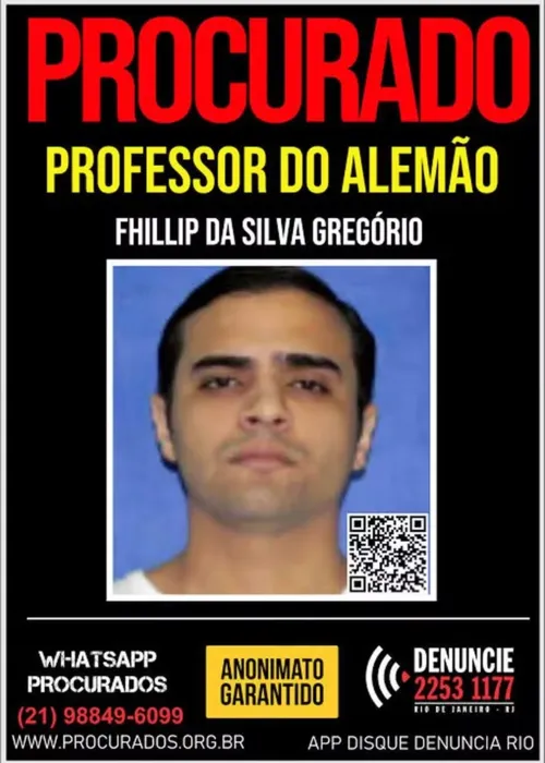 Investigadores revelaram que o chefe do morro usa a Fazendinha como base para distribuir armas e drogas adquiridas no Paraguai, Bolívia e Colômbia.