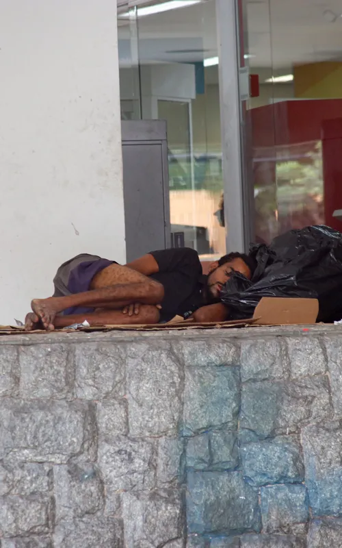 Moradores de rua, Gavião Peixoto, Zeferino - Lucas Alvarenga