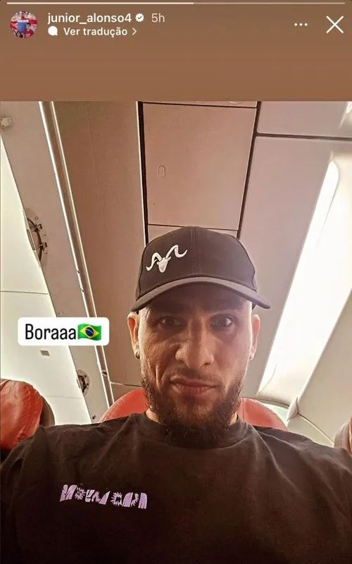 A negociação com Junior Alonso ainda está em andamento