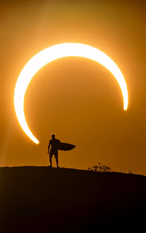 Foto causou o impressionante efeito de estar dentro de um 'arco de fogo'