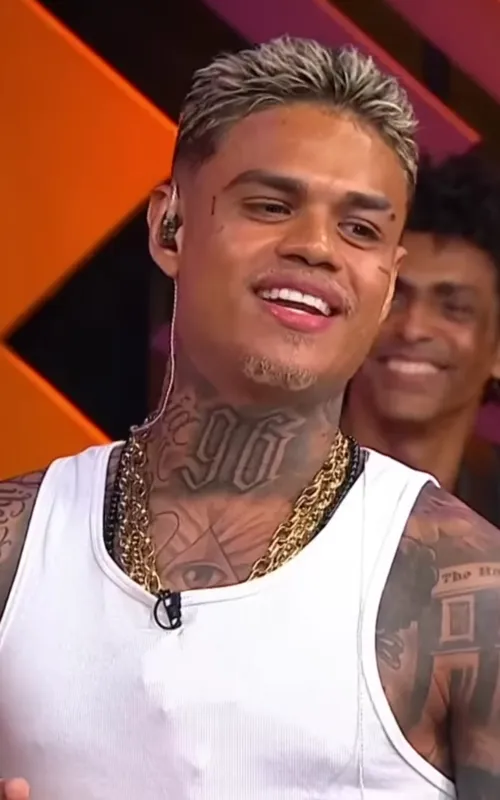 Imagem ilustrativa da imagem MC Cabelinho posta foto com suposto novo affair e movimenta web