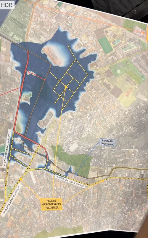 Em azul escuro, no mapa, a mancha dos alagamentos no Barreto e Engenhoca