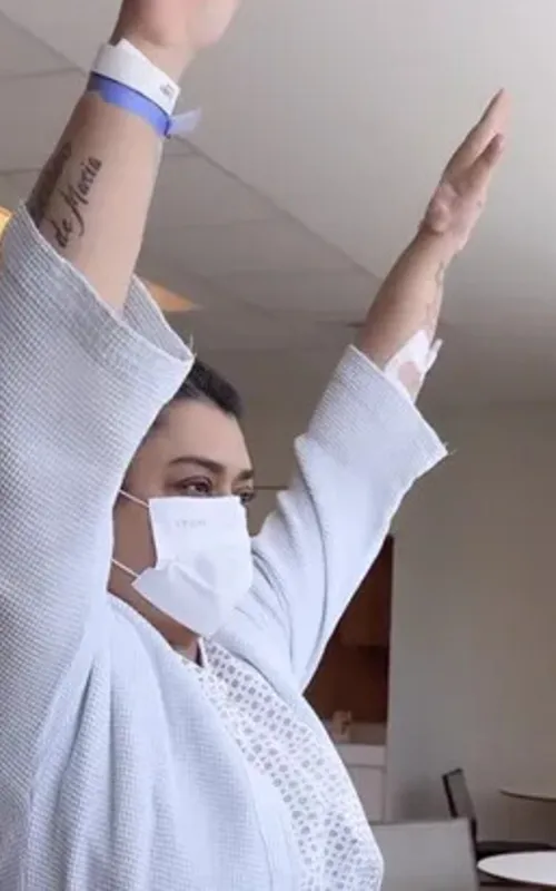 Imagem ilustrativa da imagem Preta Gil começa fisioterapia após tirar bolsa de ileostomia