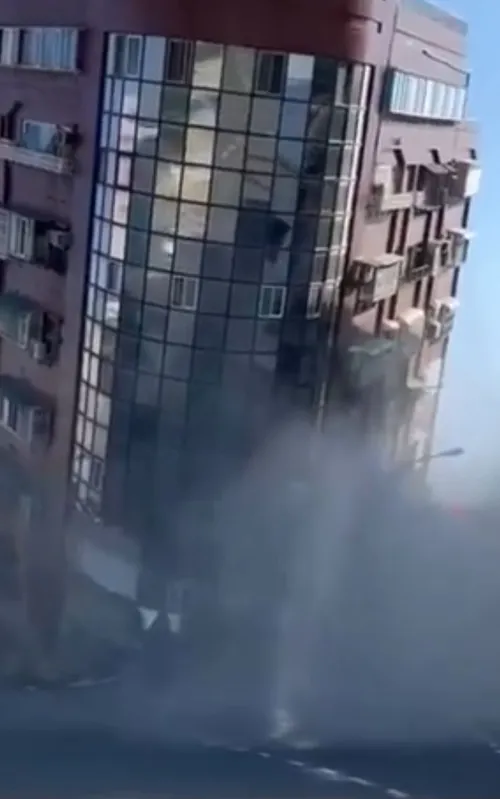 Pelo menos 26 edifícios desabaram