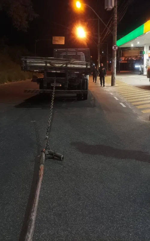 O caso aconteceu no bairro Alcântara, na madrugada de domingo (11)