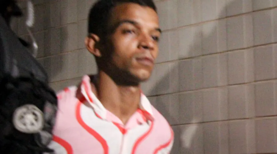 Paulo Sérgio se entregou cerca de três horas após o sequestro do ônibus