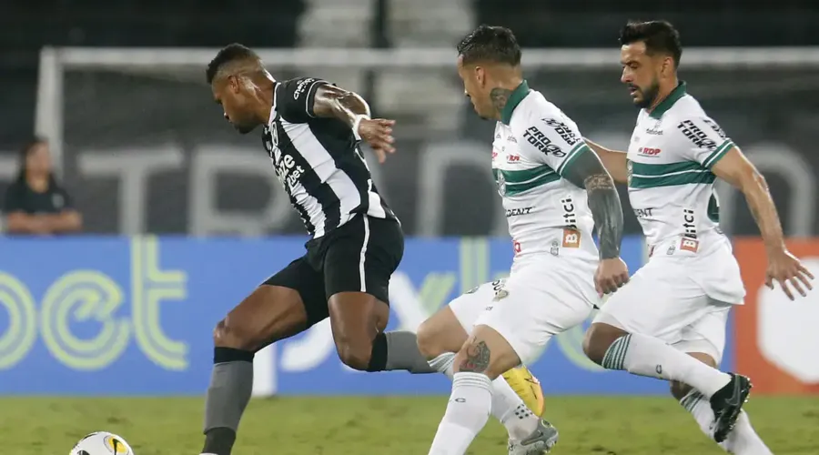 Botafogo atualmente é o 3º colocado na tabela