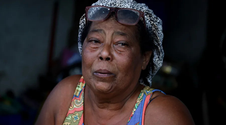 Teresinha de Souza trabalhava com a filha cadeirante e o marido em uma lanchonete  há 31 anos