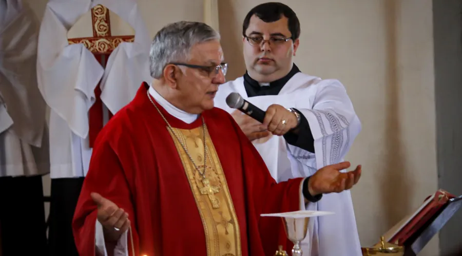 Missa de aniversário da cidade, celebrada pelo arcebispo de Niterói, Dom José Francisco Rezende Dias